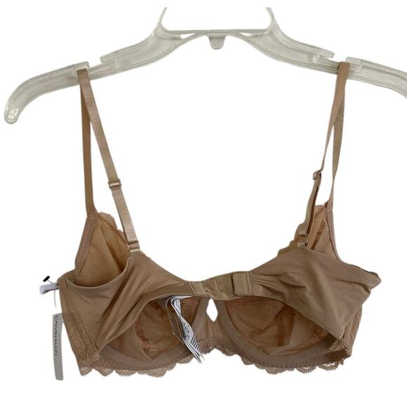 Calvin Klein Womens Seductive Comfort Unlined Lace Bra Size 34C Bare Beige Nude - Picture 4 of 7